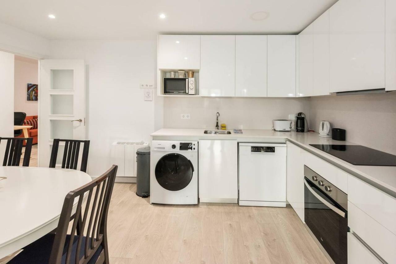 Modern With Ideal Location Next To Atocha Station Madrid Exteriör bild