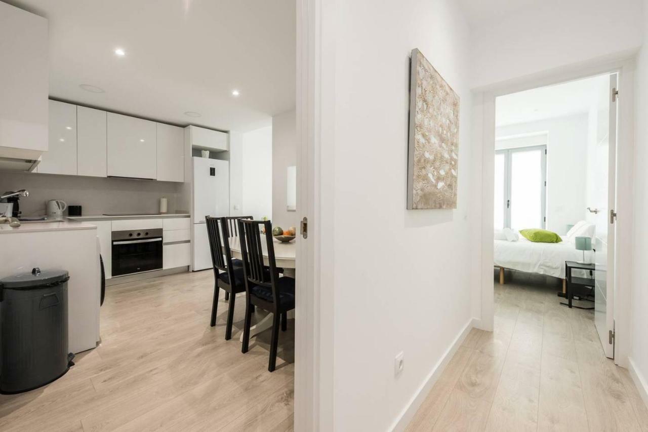 Modern With Ideal Location Next To Atocha Station Madrid Exteriör bild
