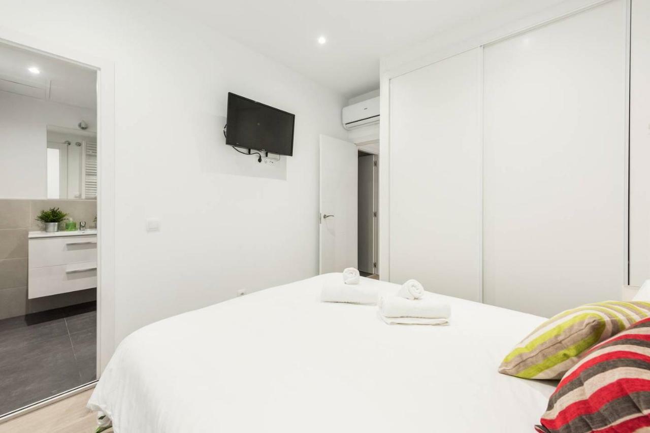 Modern With Ideal Location Next To Atocha Station Madrid Exteriör bild