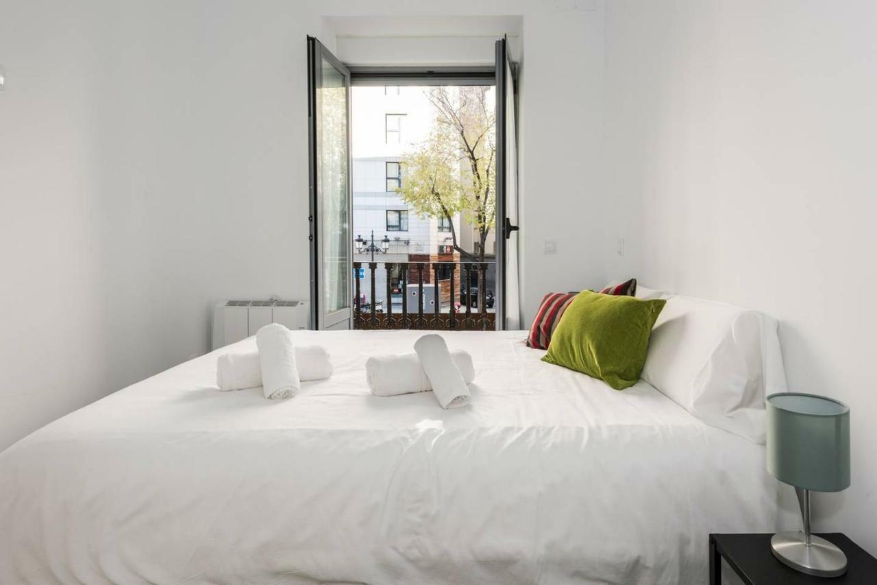Modern With Ideal Location Next To Atocha Station Madrid Exteriör bild