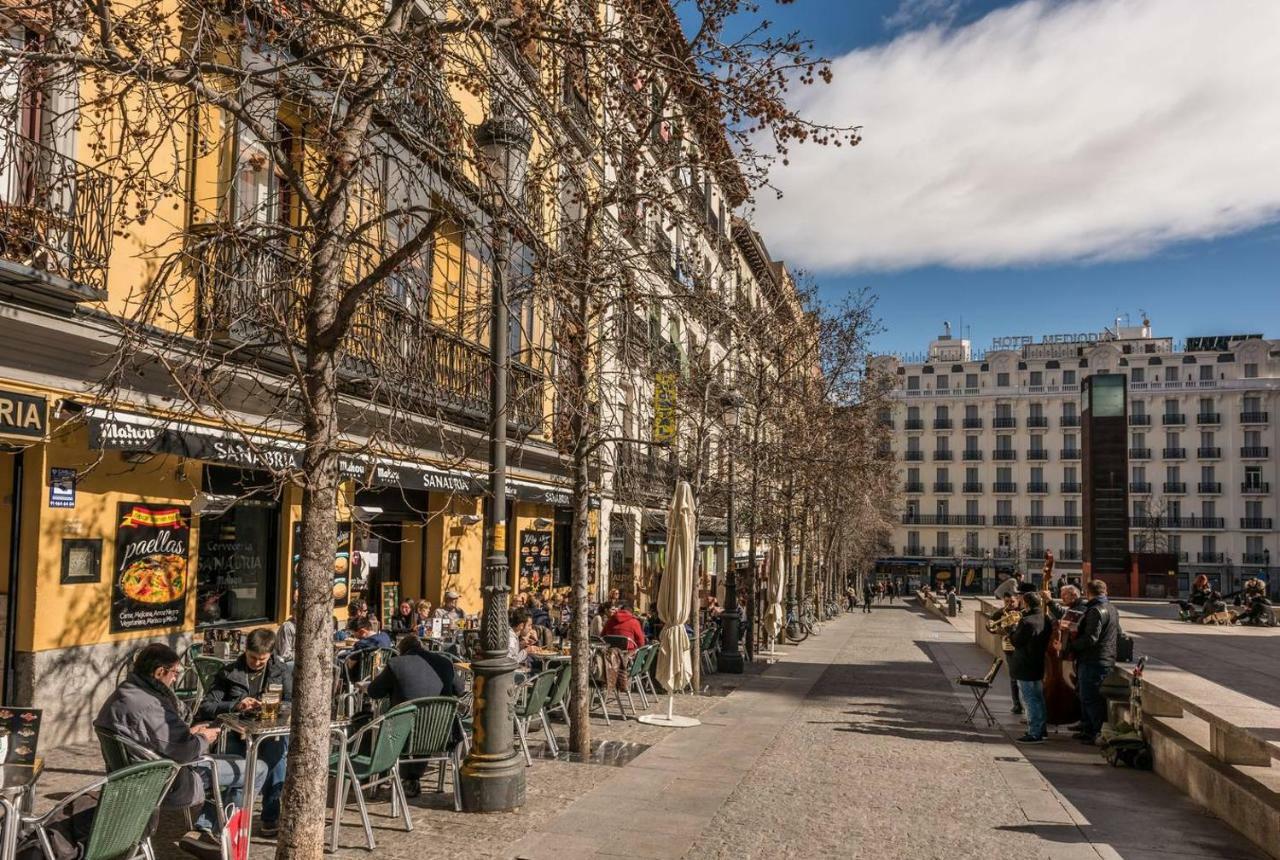 Modern With Ideal Location Next To Atocha Station Madrid Exteriör bild
