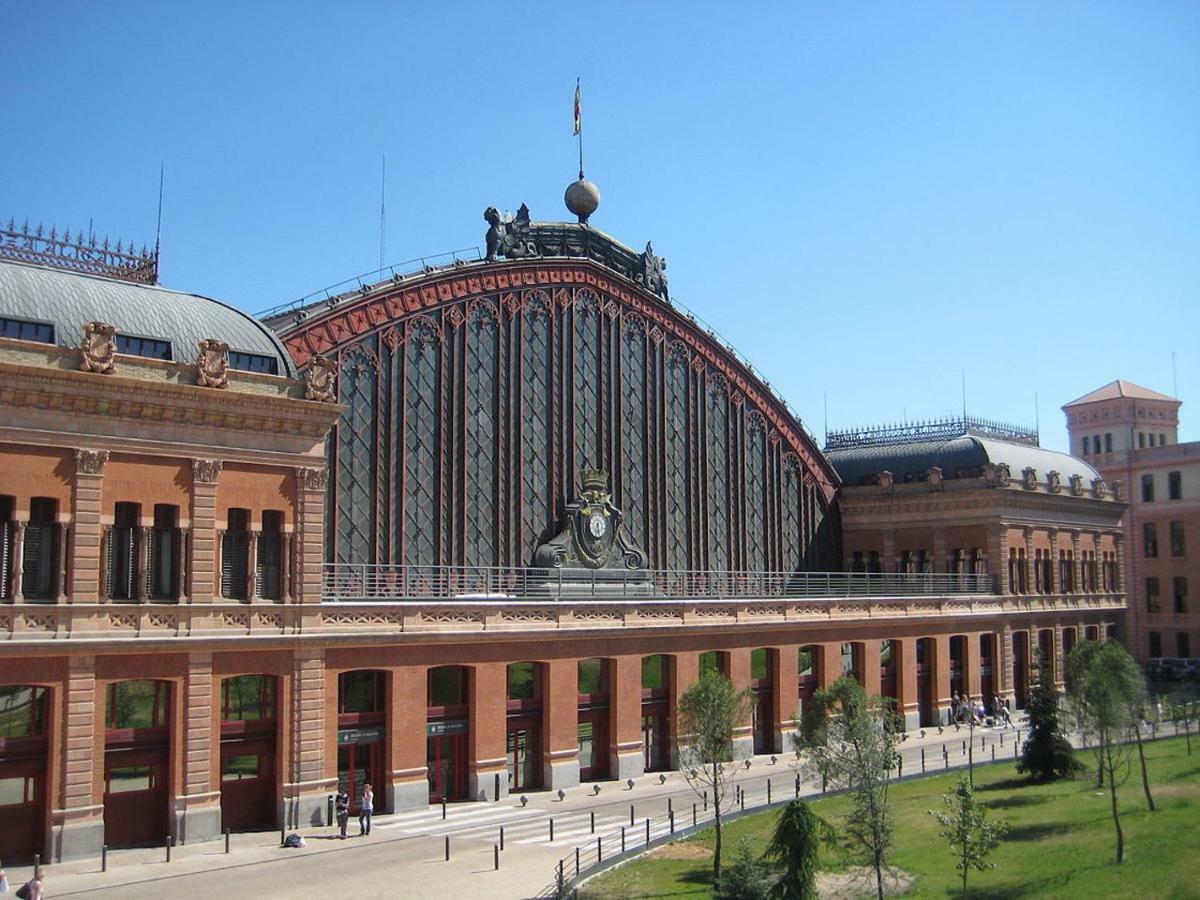 Modern With Ideal Location Next To Atocha Station Madrid Exteriör bild