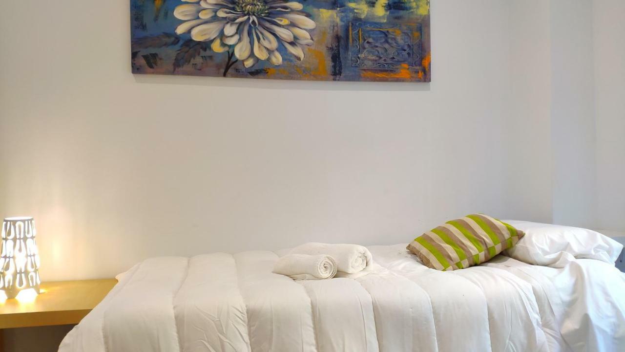 Modern With Ideal Location Next To Atocha Station Madrid Exteriör bild