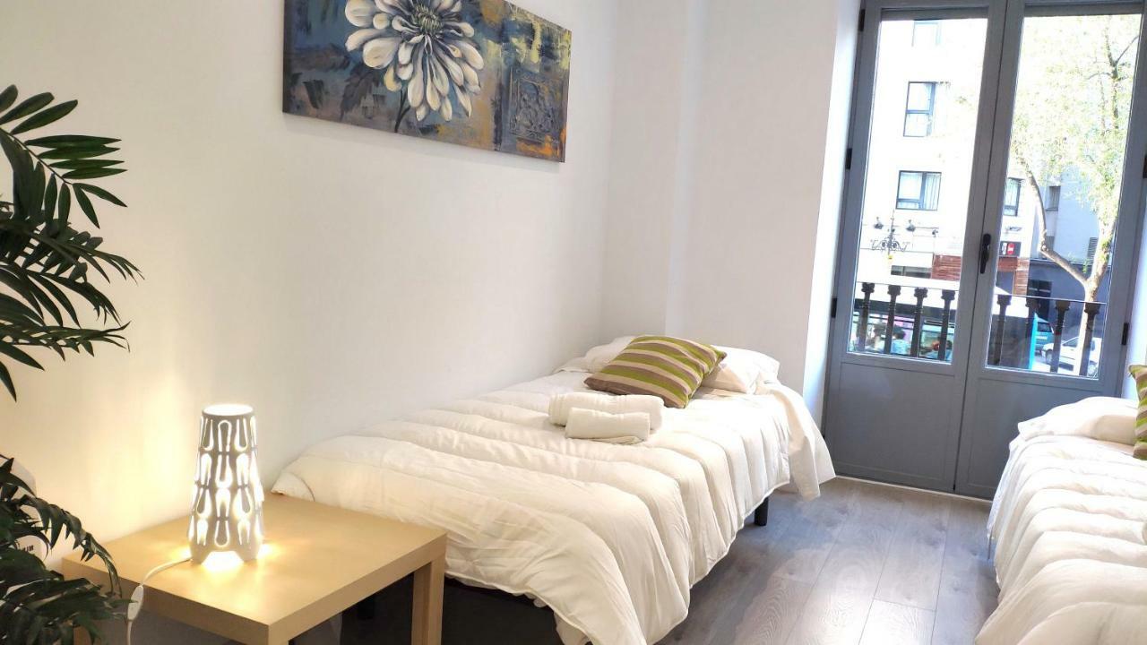 Modern With Ideal Location Next To Atocha Station Madrid Exteriör bild