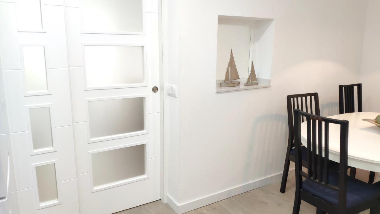 Modern With Ideal Location Next To Atocha Station Madrid Exteriör bild